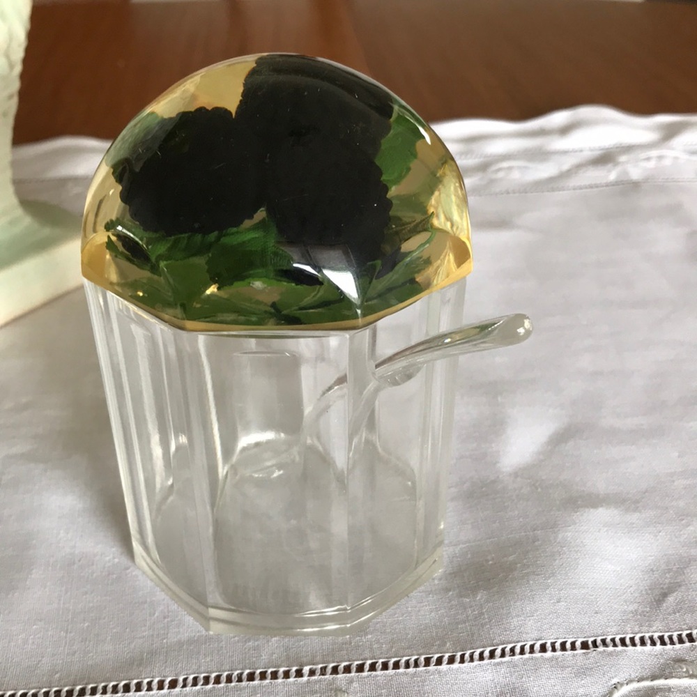 Acrylic jar